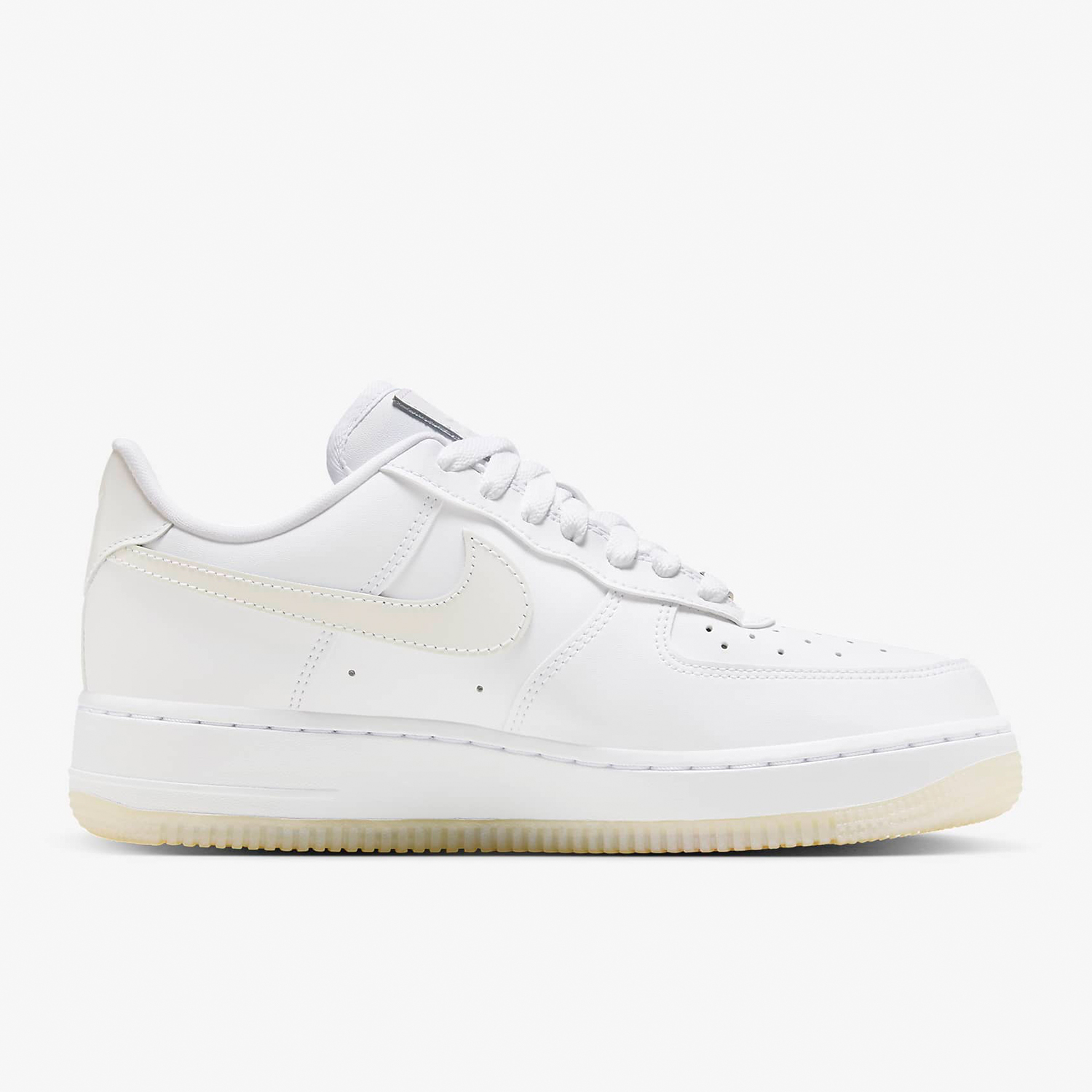 ナイキ正規品 エアフォース1'07 LX レディース エアフ - Nike Shoes Air Force 1 のレビューと価格